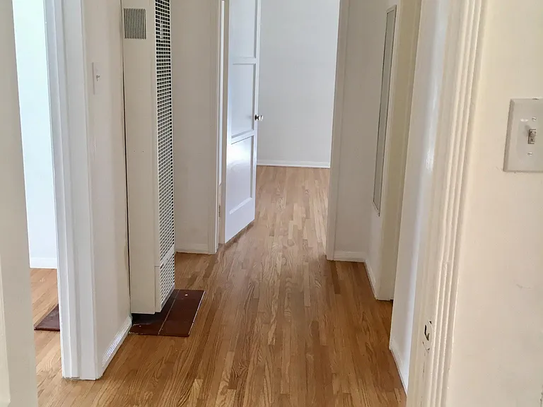 2340 Ashland Ave — Photo 5