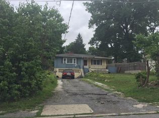 915 Frost Ct, Peekskill, NY 10566