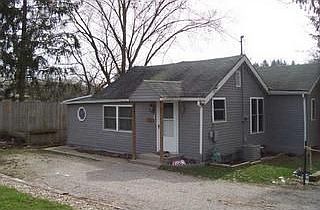 1st image of 3090 Parry Dr