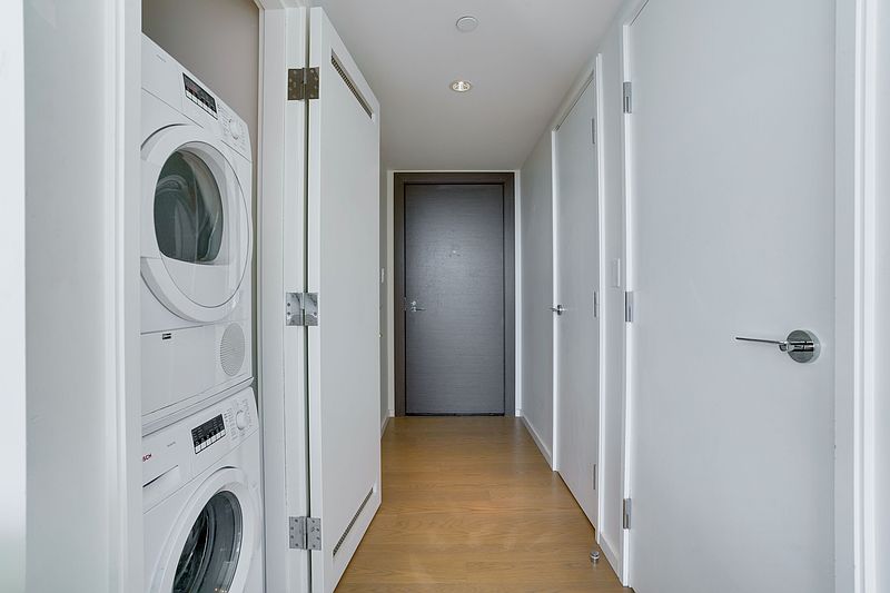 Vancouver Apartment for rent - 2 Bedrooms — photo 2