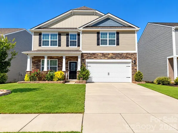 129 Sierra Rd, Mooresville, NC 28117
