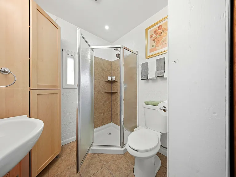 3915 W Gray St — Photo 25