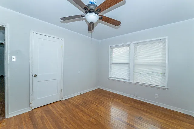 402 Blakeley Dr — Photo 16