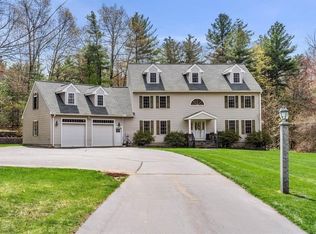 15 Lamb Rd, Nashua, NH 03062