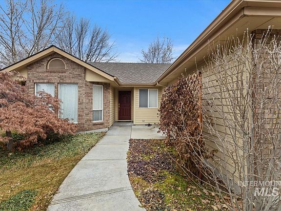 2nd image of 4964 N Rivervista Way