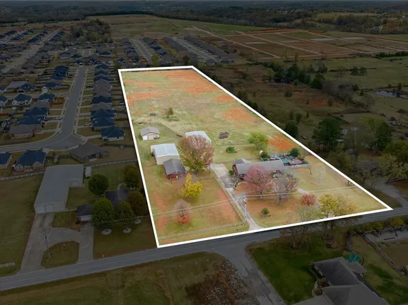 4657 Butterfield Coach Rd, Springdale, AR 72764