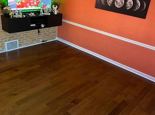 227 Weymouth Rd, Darby, PA 19023