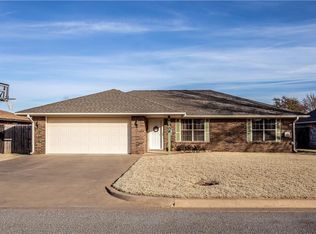 2009 Morgandee Ln, Weatherford, OK 73096