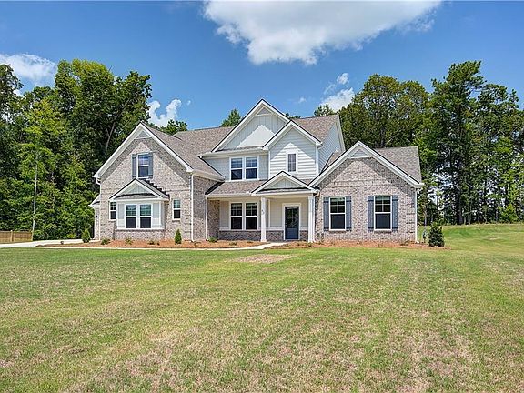 2nd image of 114 Homesite Saddle Dr