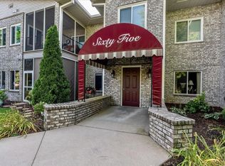 65 Cherokee Cir UNIT 203, Madison, WI 53704