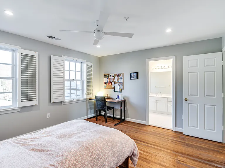 7802 Hidden Meadow Ter — Photo 37