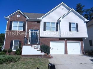 5515 Twin Lakes Dr, Atlanta, GA 30349