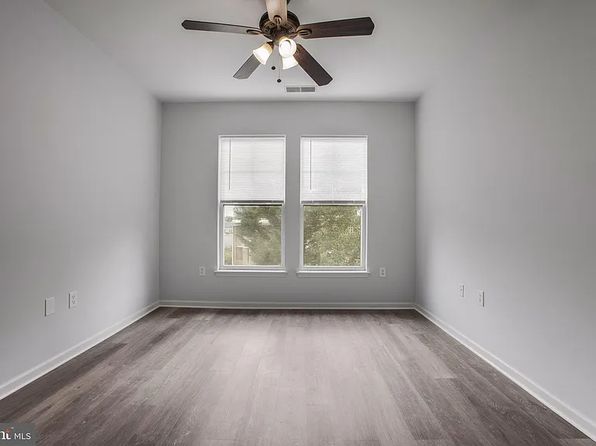 1301 Karen Blvd APT 401