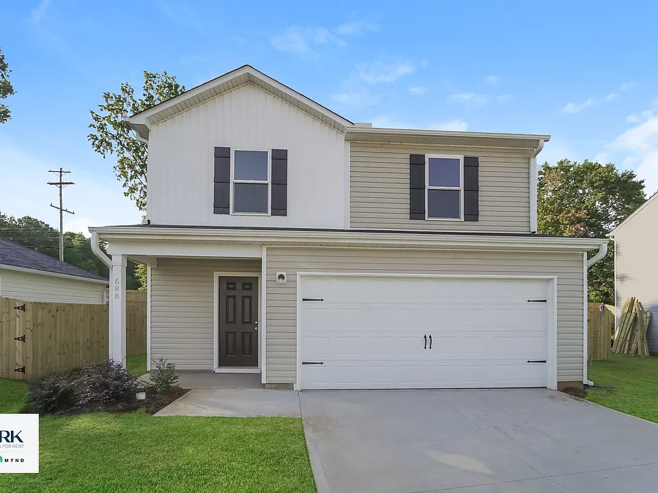 688 Farmstead Trl