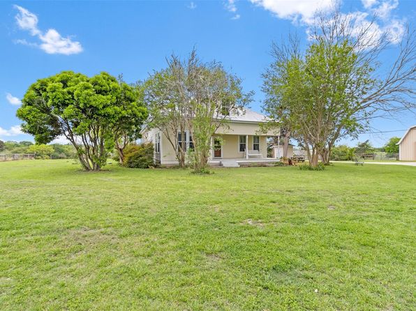 8757 Brandt Rd, Burton, TX 77835
