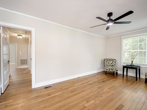 5th image of 1608 Pendleton Road