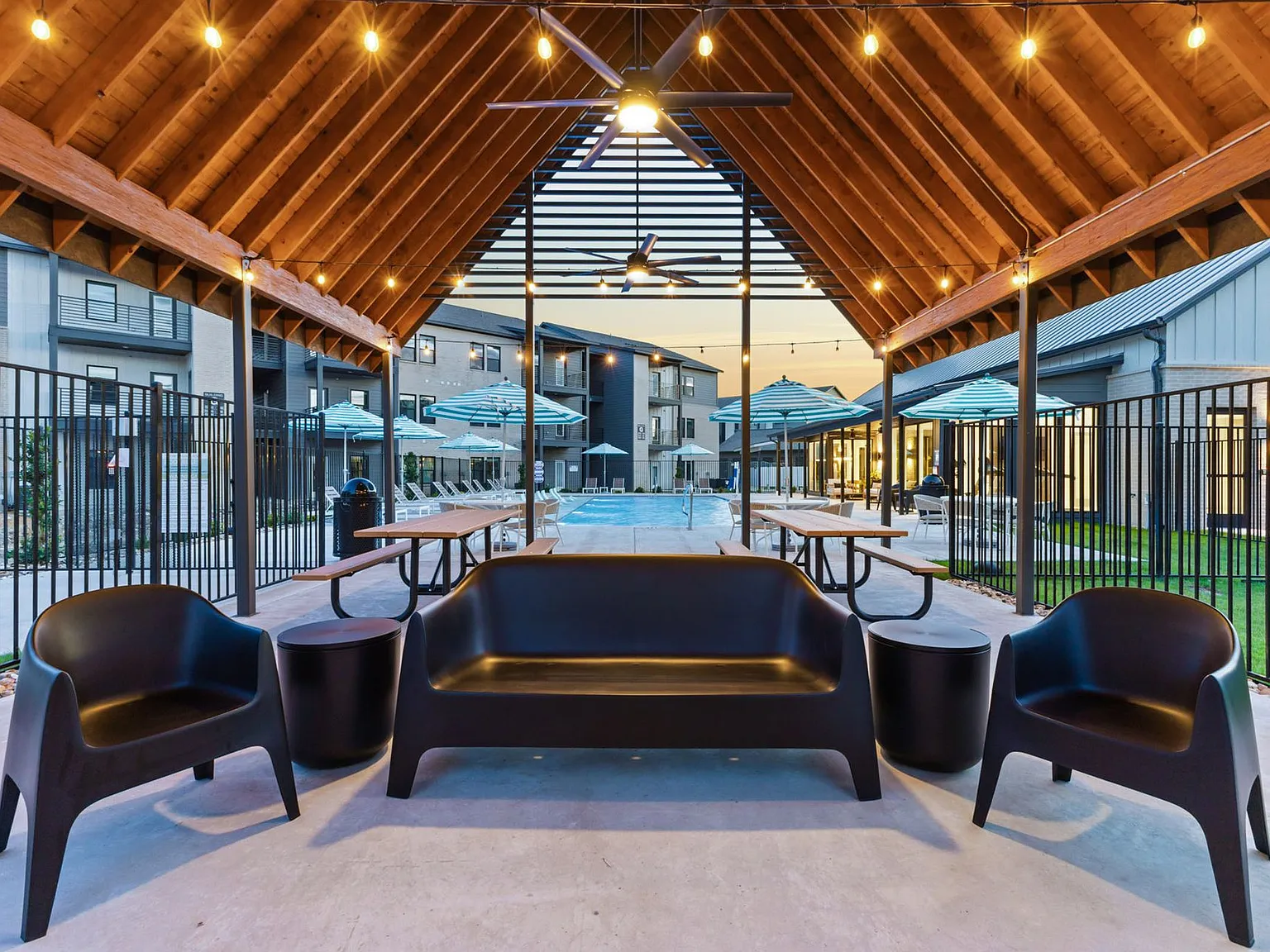 Stone Creek Flats - Brand New Apartments in Sherman, Texas — Photo 3