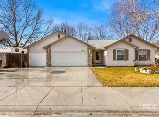 2851 N Fieldstone Way, Meridian, ID 83646