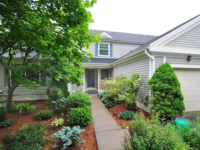 93 Litchfield Ponds Dr #93 — Photo 1