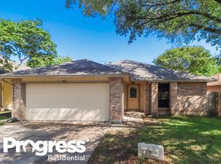 704 Clearwater Trl, Round Rock, TX 78664