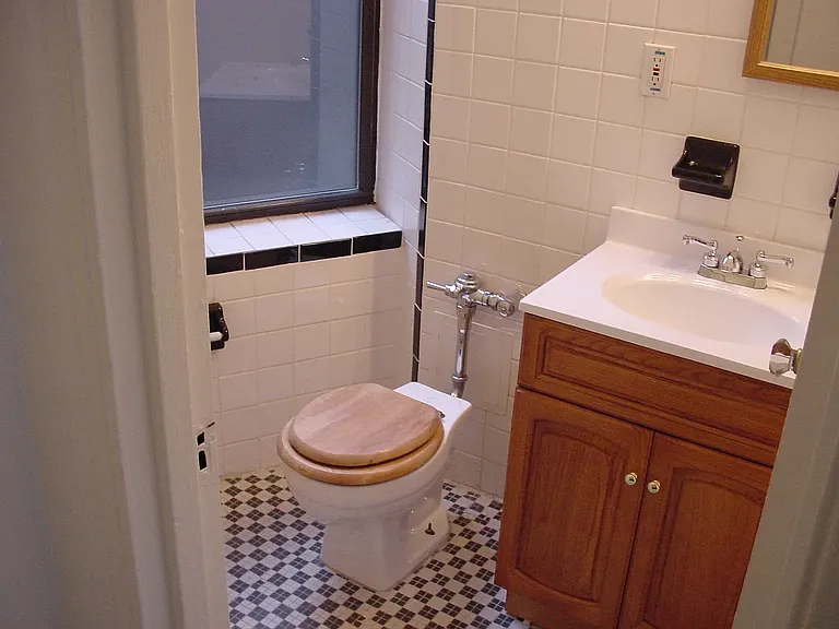 53 Saint Nicholas Ave #1D — Photo 3
