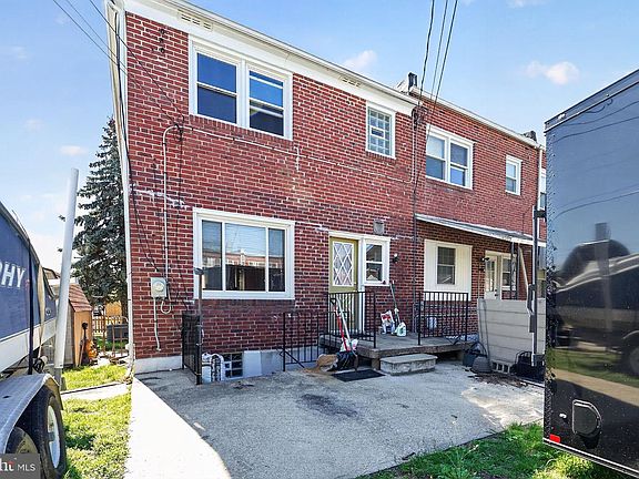 2nd image of 237 Riverthorn Rd