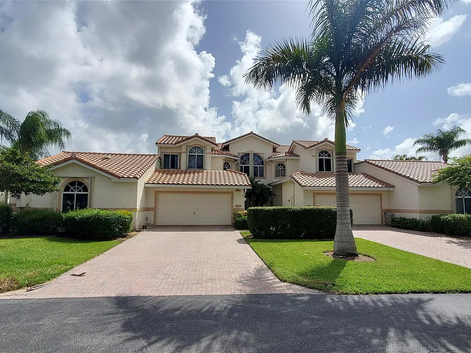 504 W Palm Aire Dr #504