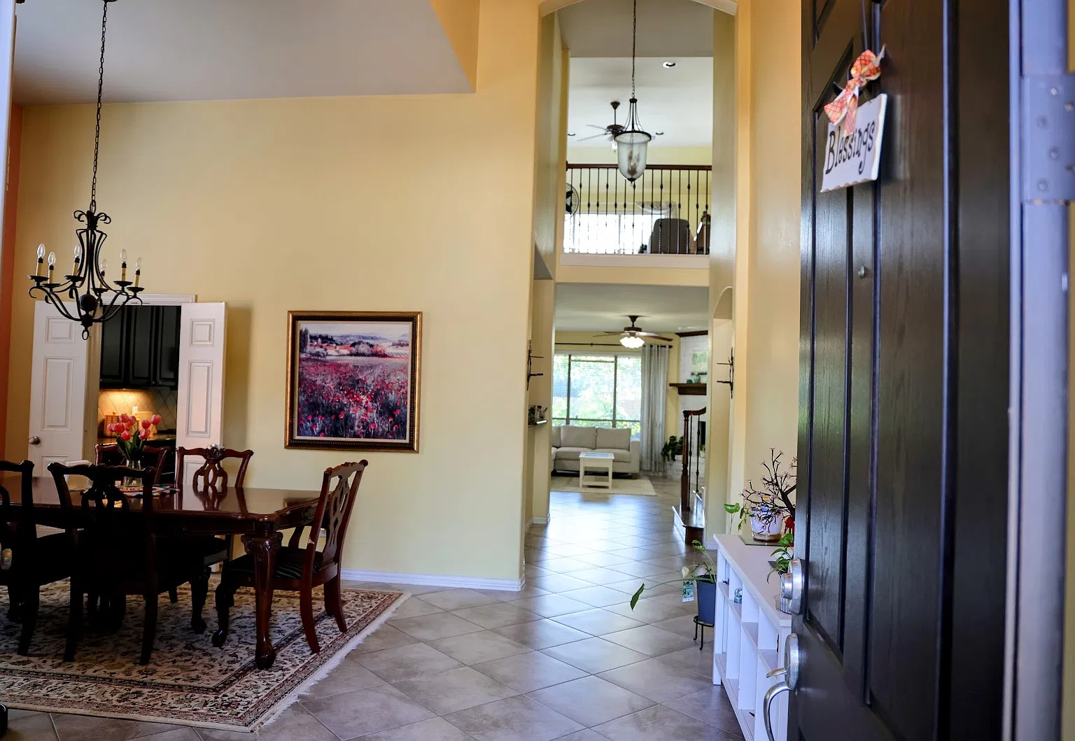 4 bed, 3.5 bath, 3279 sqft, $2,900 — Photo 2
