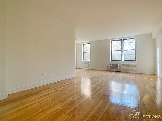 Rented by City Connections Realty | media 12