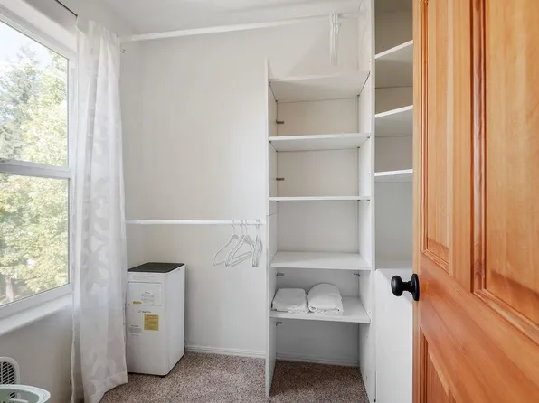 (undisclosed Address), Portland, OR 97229