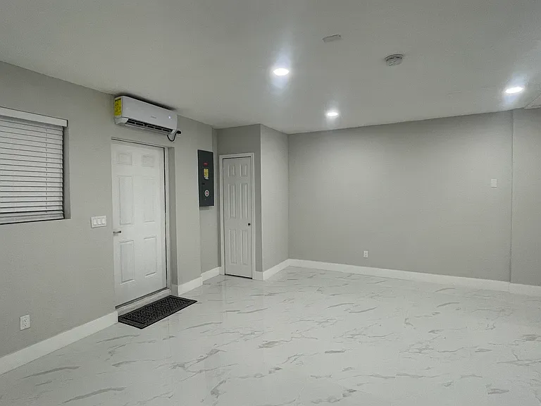 221 NE 23rd Ave #A — Photo 22
