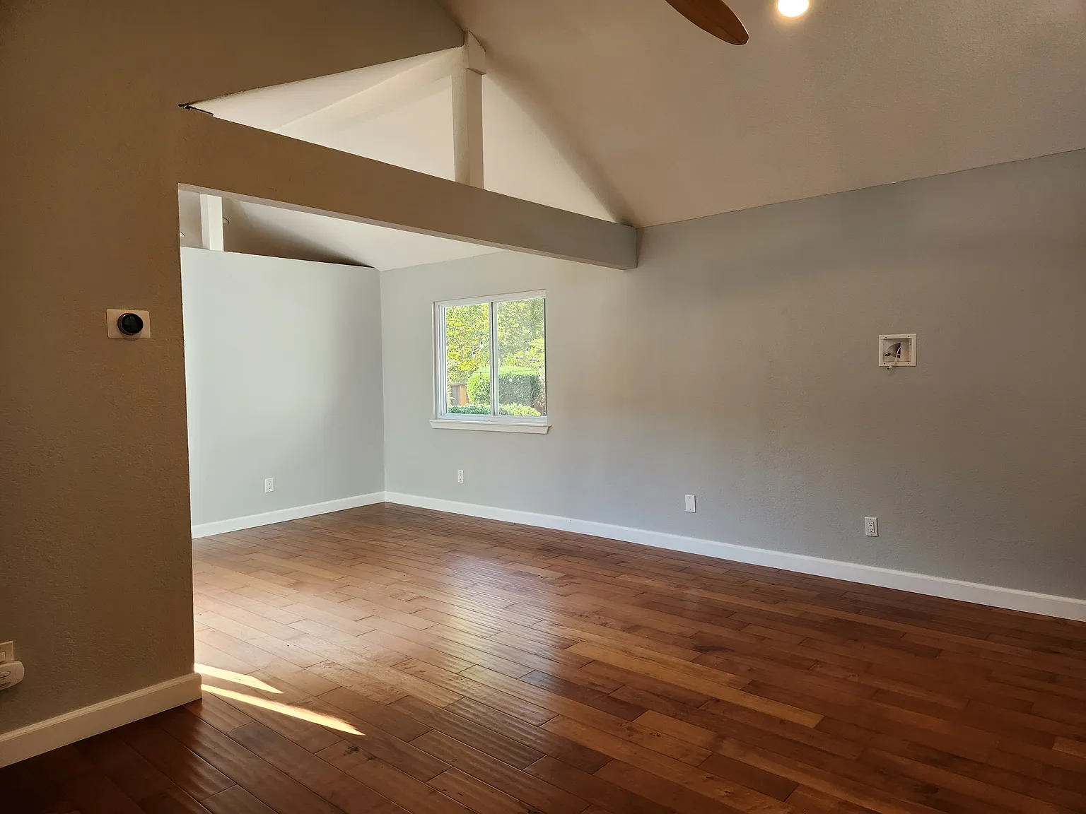 4 bed, 1318 sqft, $3,600 — Photo 4