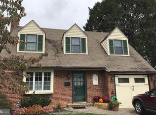 305 Burton Rd, Oreland, PA 19075