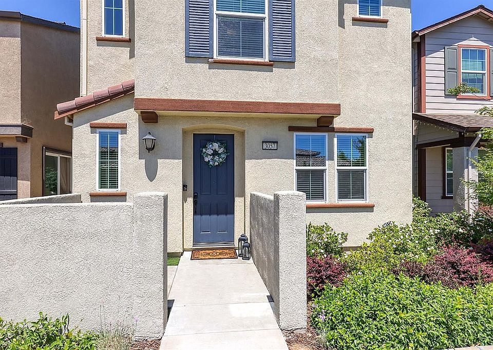 1st image of 3057 Village Center Dr