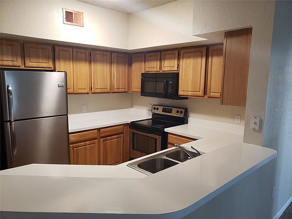 3rd image of 13036 Mulberry Park Dr APT 418