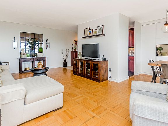 5th image of 2727 Palisade Ave APT 15K