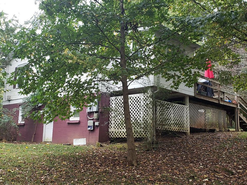 2nd image of 434 Circle Dr