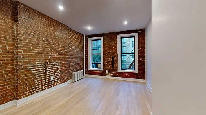 Rented by Bond New York | media 16