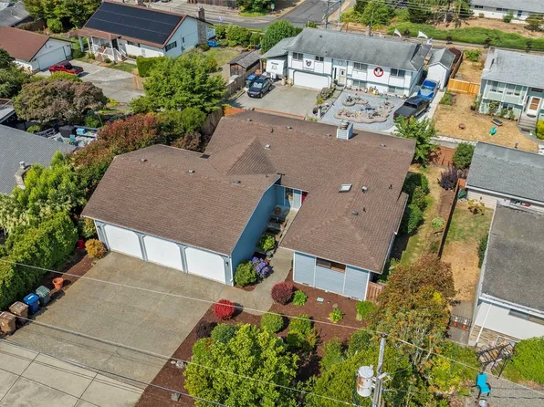 1870 N Skyline Drive, Tacoma, WA 98406