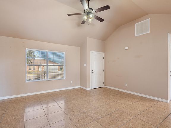 5th image of 268 Vista Oriente