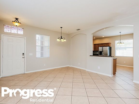 5th image of 8513 Deer Chase Dr