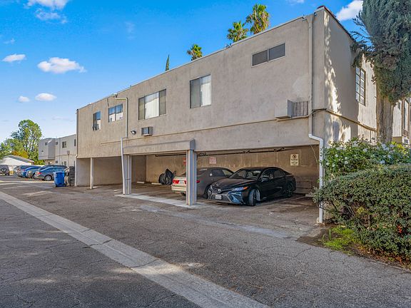 4th image of 19035 Sherman Way #0B-1Ba-450Sqft
