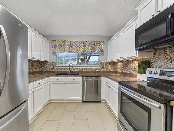 5th image of 4907 E Pagewick Dr