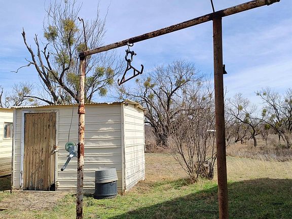 4th image of 567 County Road 241