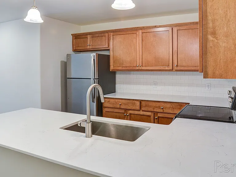 Apartments On Main — Photo 55