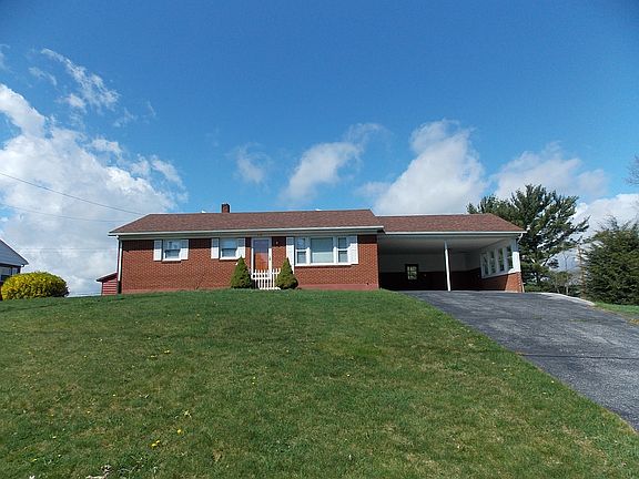 2nd image of 112 Highland Ave