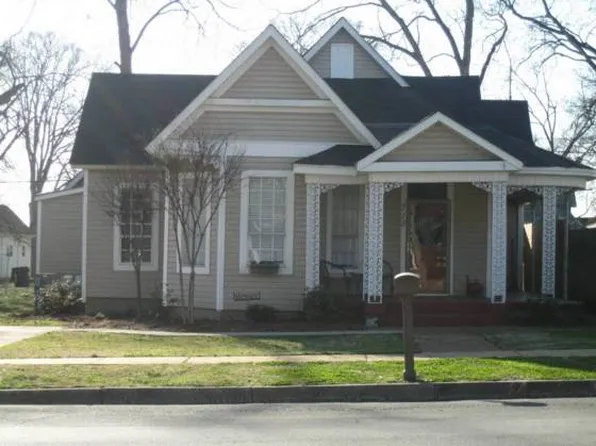 715 4th Ave SE, Decatur, AL 35601