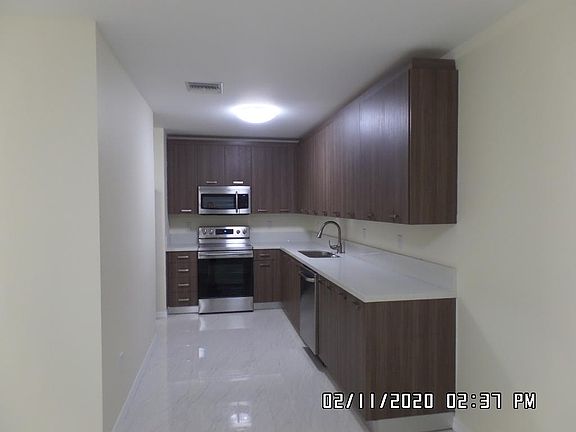 4th image of 1546 NW 32nd St