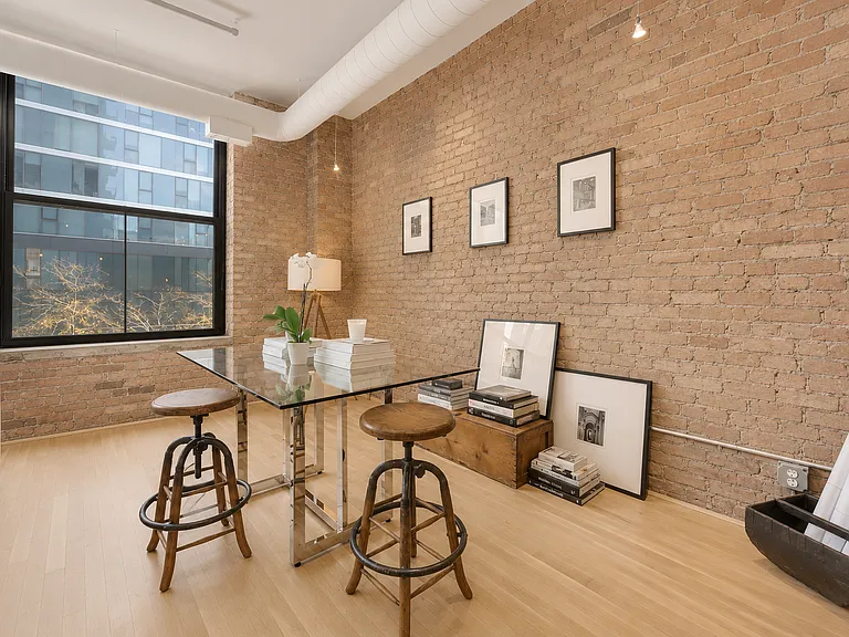 1323 S Wabash Ave #201 — Photo 9