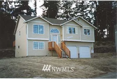 6205 Grandridge S.E Drive photo 1